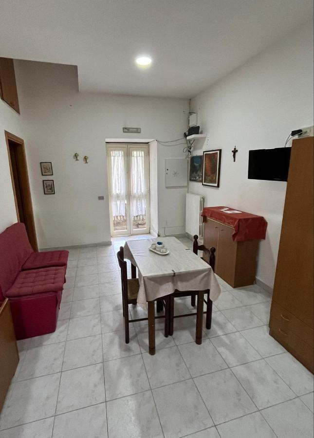 Отель Casa Del Sorriso Неаполь Экстерьер фото