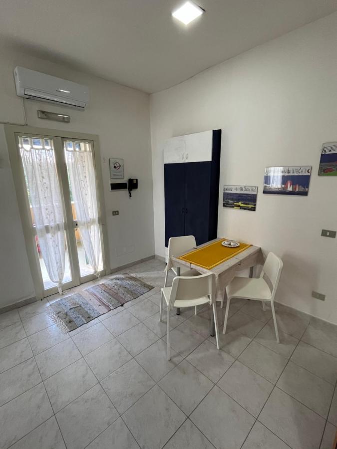 Отель Casa Del Sorriso Неаполь Экстерьер фото